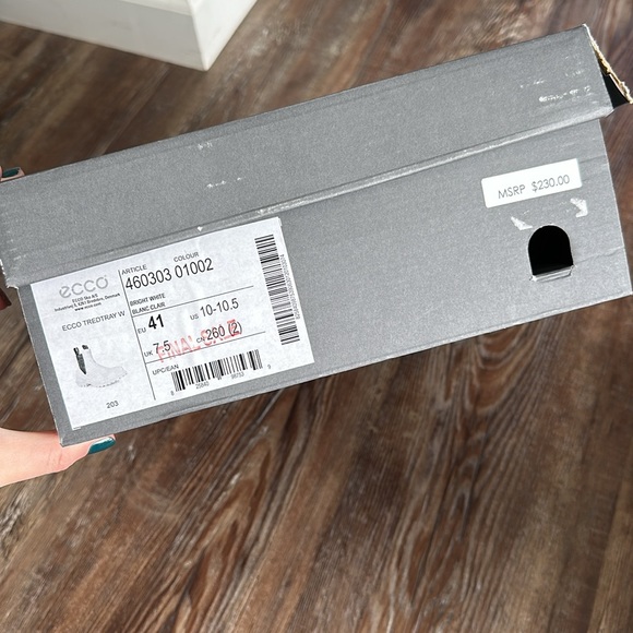 Ecco Tredtray White Leather Chelsea Boots - Picture 11 of 11